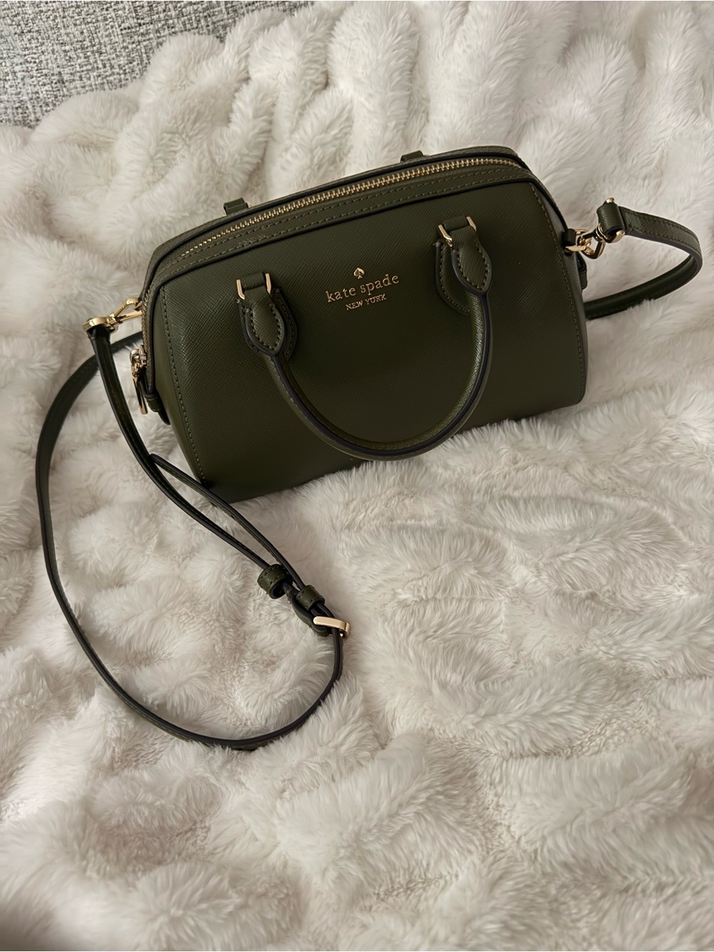 kate spade olive green crossbody satchel with gold hardware - Picture 3 of 7